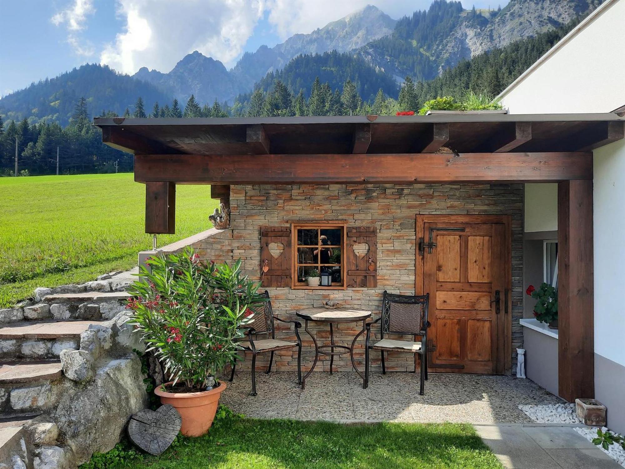 Haus Adrian Apartment Wald am Arlberg Exterior foto