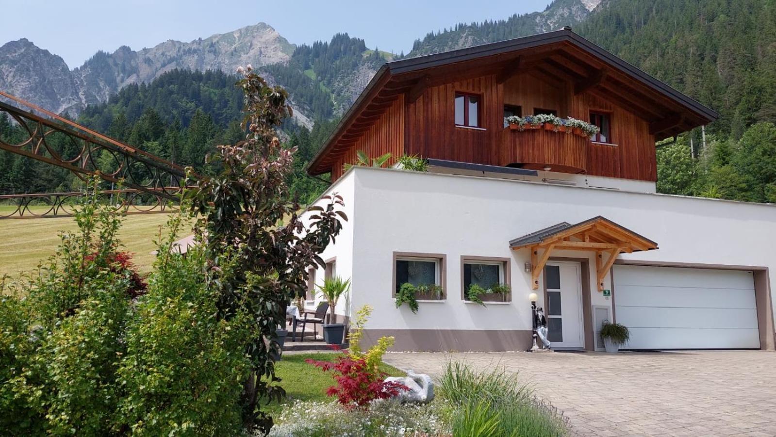 Haus Adrian Apartment Wald am Arlberg Cameră foto