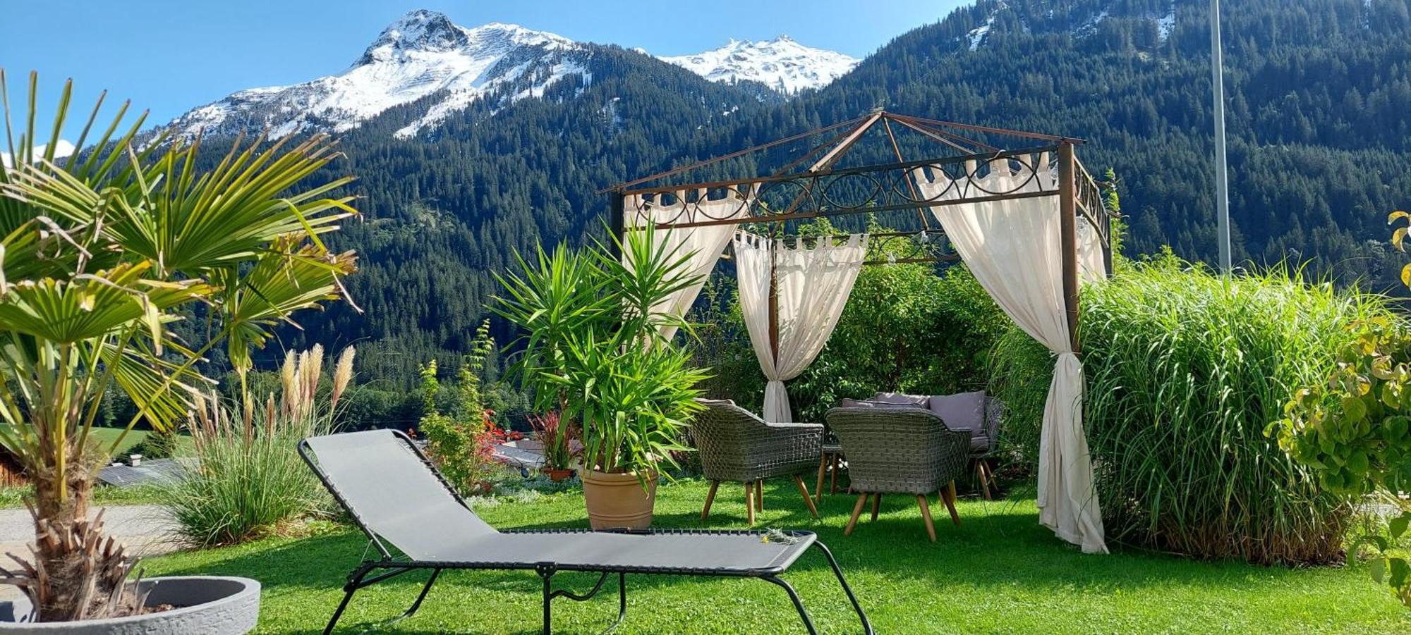 Haus Adrian Apartment Wald am Arlberg Exterior foto